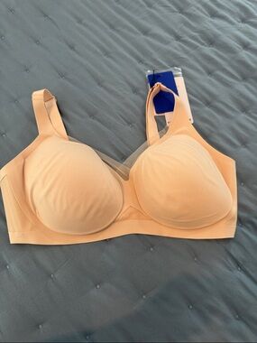 Honeylove Seamless  Support Bra NWT